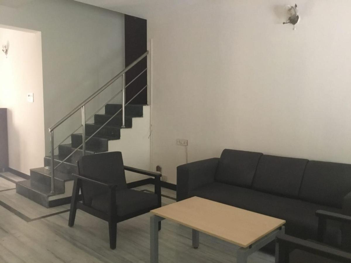 Roshini Serviced Apartments Chennai Dış mekan fotoğraf